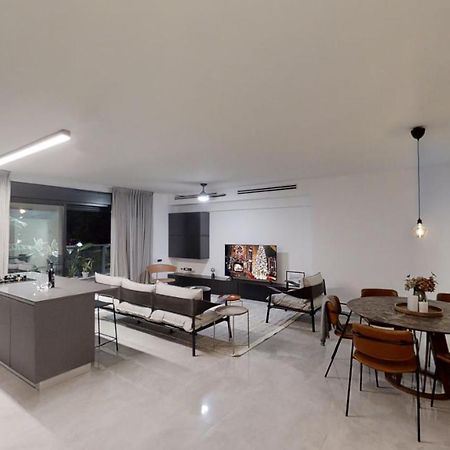 Luxury 3&4 Bedroom New Apartments - Close To The Beach & Bahai Gardens Haifa Eksteriør bilde