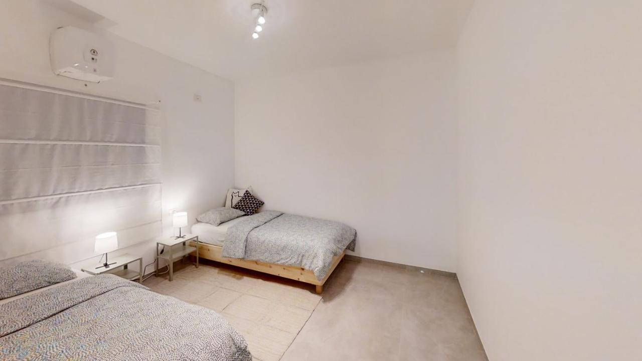 Luxury 3&4 Bedroom New Apartments - Close To The Beach & Bahai Gardens Haifa Eksteriør bilde
